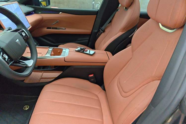 Used Deepal L07 2025 300Ultra Qiankun Intelligent Driving ADS SE Range-Extended Version Left Front Seat