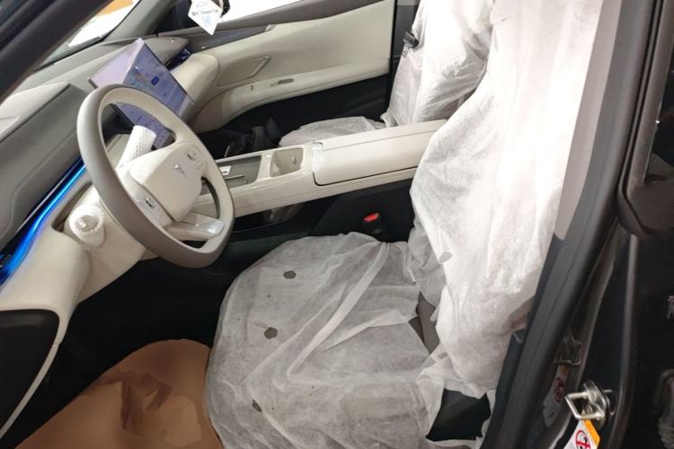 Used Deepal L07 2025 300Ultra Qiankun Intelligent Driving ADS SE Range-Extended Version Left Front Seat
