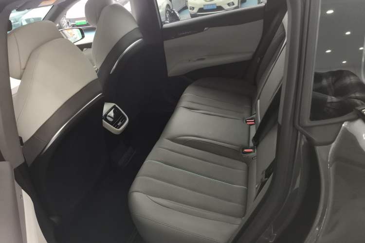 Used Deepal L07 2025 300Ultra with DeepBlue Intelligent Driving AD PRO Extended-Range Version Left Rear Seat