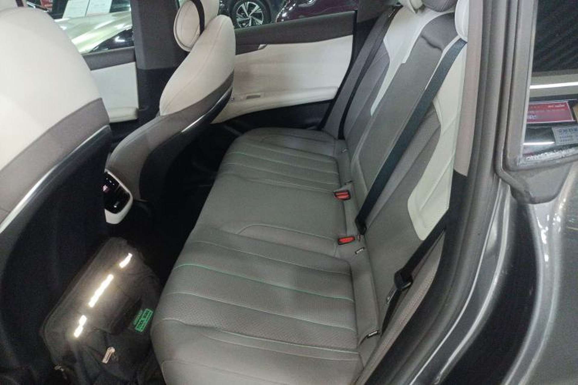 Used Deepal L07 2025 530Max DeepBlue Intelligent Driving AD PRO Pure-Electric Version Left Rear Seat