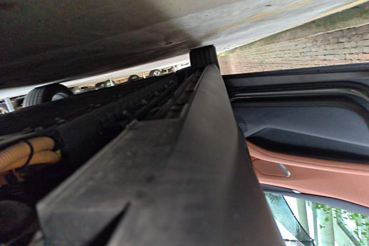 Used Deepal L07 2025 300Ultra Qiankun Intelligent Driving ADS SE Range-Extended Version Left Side Sill