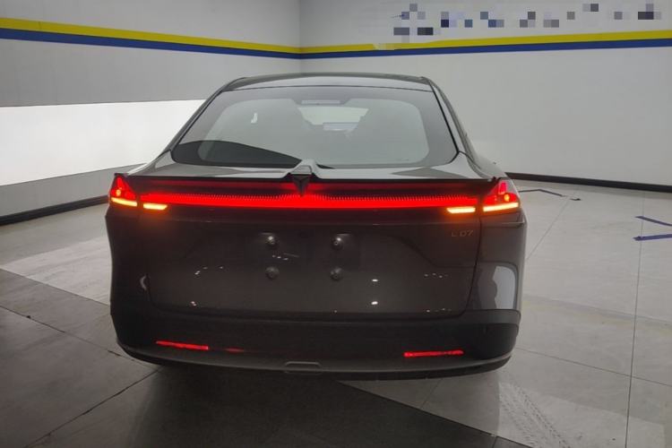 Used Deepal L07 2025 230 Ultra with DeepBlue Intelligent Driving AD PRO Extended-Range Version Rear