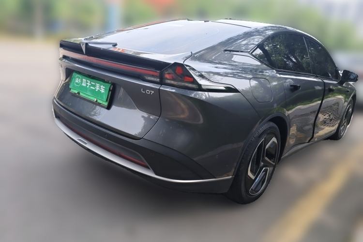 Used Deepal L07 2025 530 Ultra DeepBlue Intelligent Driving AD PRO Pure-Electric Version Rear Right 45 Deg