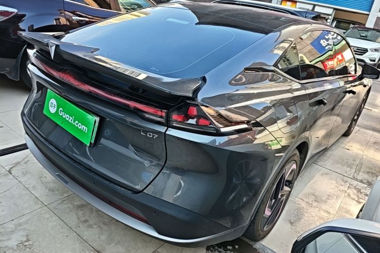 Used Deepal L07 2025 530 Ultra Qiankun Intelligent Driving ADS SE Pure Electric Version Rear Right 45 Deg