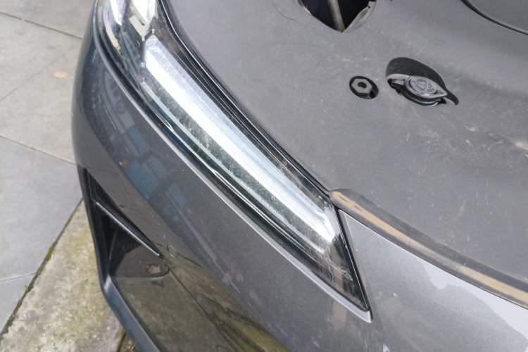 Used Deepal L07 2025 300Ultra with DeepBlue Intelligent Driving AD PRO Extended-Range Version Right Front Headlight