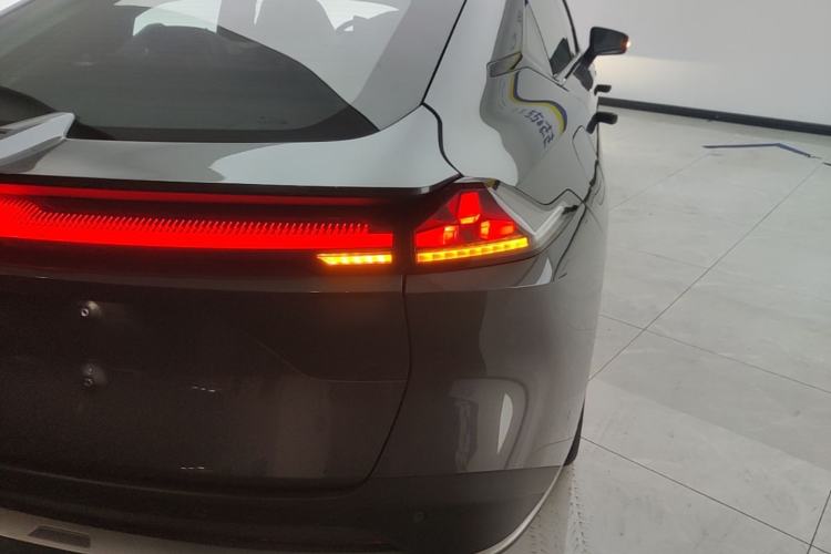 Used Deepal L07 2025 230 Ultra with DeepBlue Intelligent Driving AD PRO Extended-Range Version Right Rear Taillight