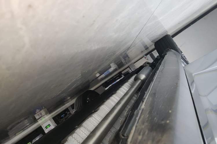 Used Deepal L07 2025 230 Ultra with DeepBlue Intelligent Driving AD PRO Extended-Range Version Right Side Sill
