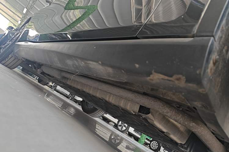 Used Deepal L07 2025 230 Ultra with DeepBlue Intelligent Driving AD PRO Extended-Range Version Right Side Sill