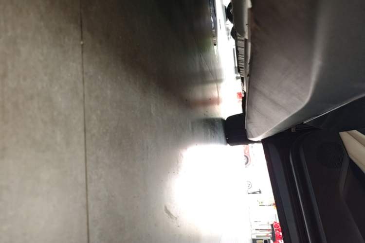 Used Deepal L07 2025 300Ultra Qiankun Intelligent Driving ADS SE Range-Extended Version Right Side Sill