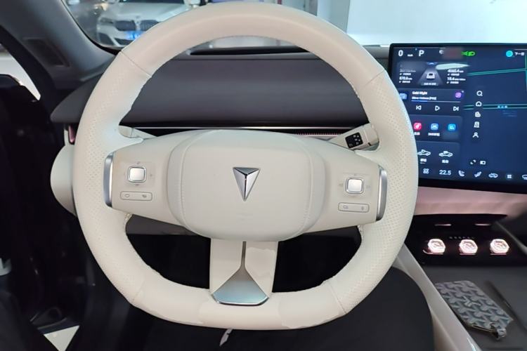Used Deepal L07 2025 530 Ultra DeepBlue Intelligent Driving AD PRO Pure-Electric Version Steering Wheel
