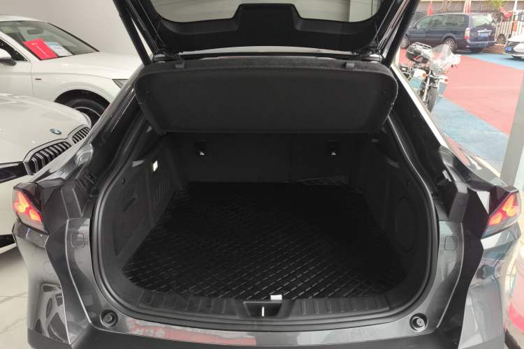 Used Deepal L07 2025 300Ultra with DeepBlue Intelligent Driving AD PRO Extended-Range Version Trunk