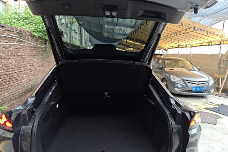 Used Deepal L07 2025 300Ultra Qiankun Intelligent Driving ADS SE Range-Extended Version Trunk