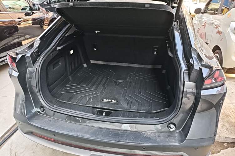 Used Deepal L07 2025 530 Ultra Qiankun Intelligent Driving ADS SE Pure Electric Version Trunk