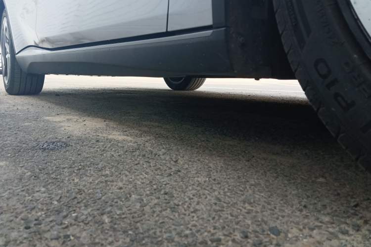 Used Deepal L07 2025 530 Ultra DeepBlue Intelligent Driving AD PRO Pure-Electric Version Right Side Sill