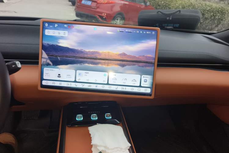 Used Deepal L07 2025 300Ultra with DeepBlue Intelligent Driving AD PRO Extended-Range Version Audio And AC Panel