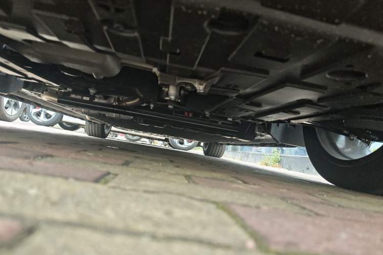 Used Deepal L07 2025 230 Ultra Qiankun Intelligent Driving ADS SE Range-Extended Version Chassis Front