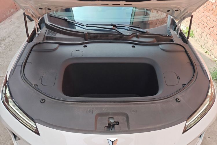 Used Deepal L07 2025 530 Ultra DeepBlue Intelligent Driving AD PRO Pure-Electric Version Engine Bay
