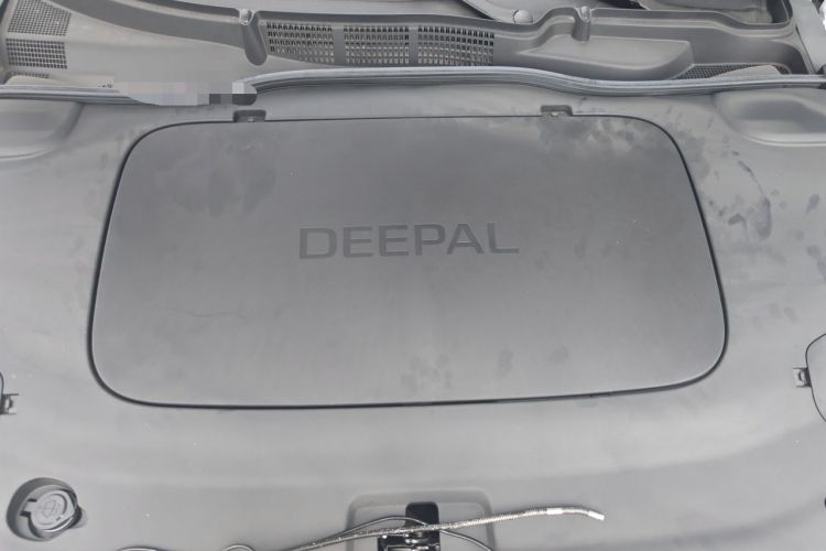 Used Deepal L07 2025 230 Ultra Qiankun Intelligent Driving ADS SE Range-Extended Version Engine Bay