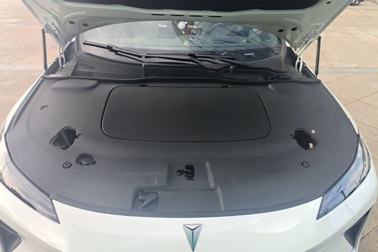 Used Deepal L07 2025 230 Ultra Qiankun Intelligent Driving ADS SE Range-Extended Version Engine Bay