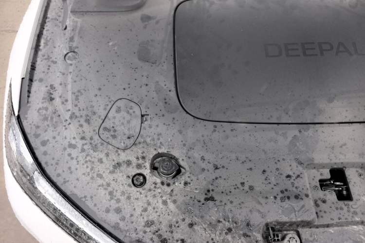 Used Deepal L07 2025 230 Ultra with DeepBlue Intelligent Driving AD PRO Extended-Range Version Engine Bay Right