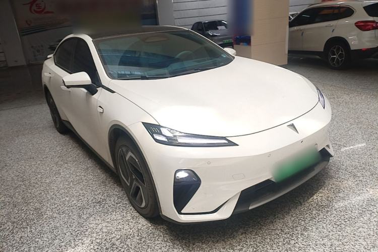 Used Deepal L07 2025 530 Ultra Qiankun Intelligent Driving ADS SE Pure Electric Version Front Right 45 Deg