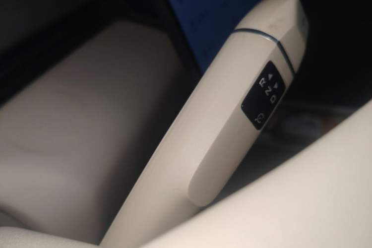 Used Deepal L07 2025 300Ultra with DeepBlue Intelligent Driving AD PRO Extended-Range Version Gear Lever
