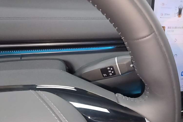Used Deepal L07 2025 230 Ultra with DeepBlue Intelligent Driving AD PRO Extended-Range Version Gear Lever