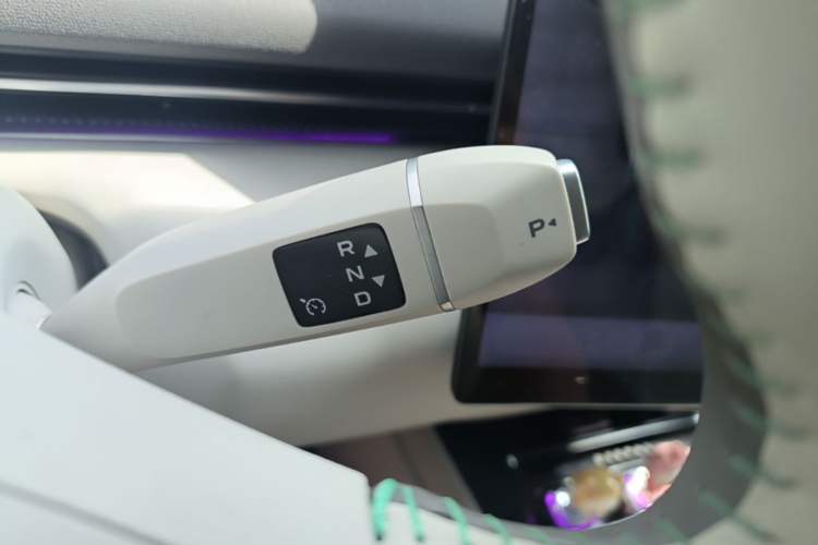 Used Deepal L07 2025 230 Ultra Qiankun Intelligent Driving ADS SE Range-Extended Version Gear Lever