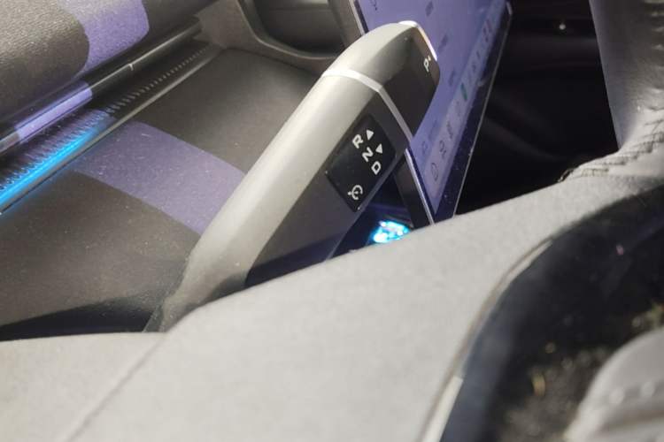 Used Deepal L07 2025 530 Ultra DeepBlue Intelligent Driving AD PRO Pure-Electric Version Gear Lever