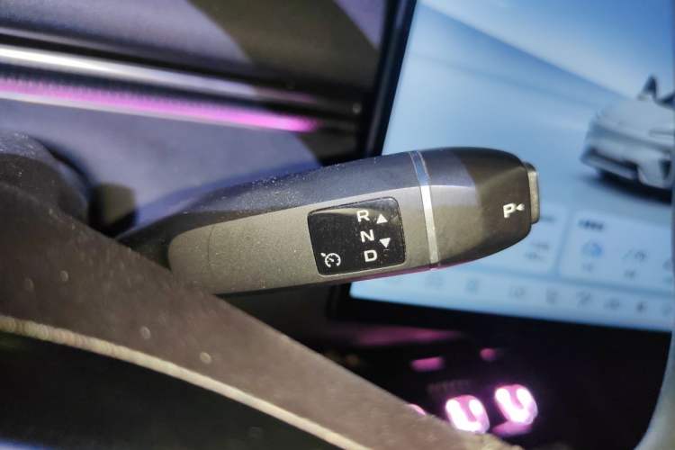 Used Deepal L07 2025 230 Ultra with DeepBlue Intelligent Driving AD PRO Extended-Range Version Gear Lever