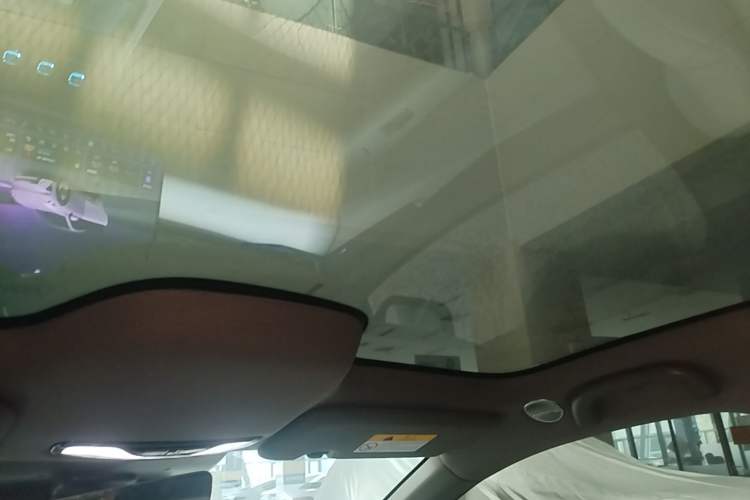 Used Deepal L07 2025 530 Ultra Qiankun Intelligent Driving ADS SE Pure Electric Version Headliner