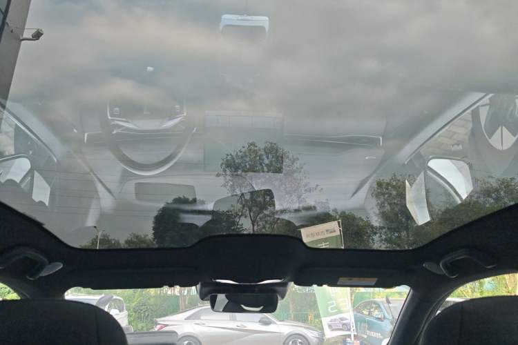 Used Deepal L07 2025 230 Ultra Qiankun Intelligent Driving ADS SE Range-Extended Version Headliner
