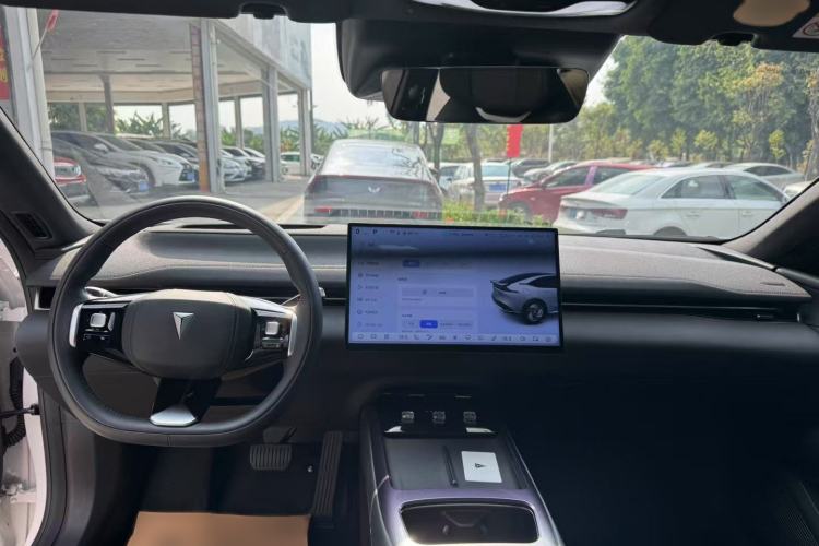 Used Deepal L07 2025 230 Ultra with DeepBlue Intelligent Driving AD PRO Extended-Range Version Interior 1