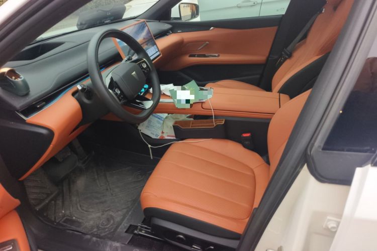 Used Deepal L07 2025 300Ultra with DeepBlue Intelligent Driving AD PRO Extended-Range Version Left Front Seat