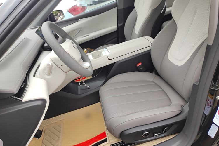 Used Deepal L07 2025 230 Ultra with DeepBlue Intelligent Driving AD PRO Extended-Range Version Left Front Seat