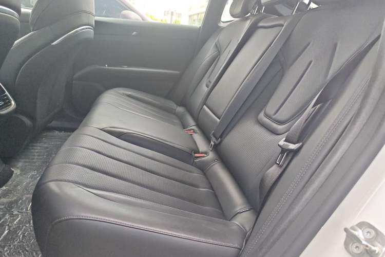 Used Deepal L07 2025 230 Ultra Qiankun Intelligent Driving ADS SE Range-Extended Version Left Rear Seat