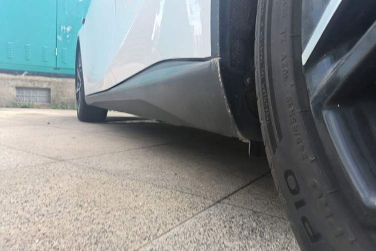 Used Deepal L07 2025 230 Ultra Qiankun Intelligent Driving ADS SE Range-Extended Version Left Side Sill
