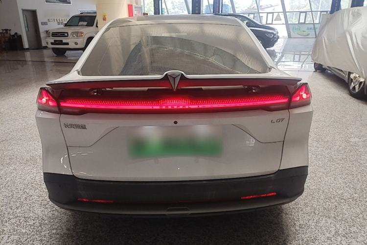 Used Deepal L07 2025 530 Ultra Qiankun Intelligent Driving ADS SE Pure Electric Version Rear