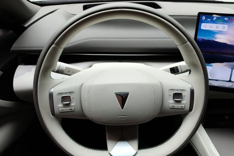 Used Deepal L07 2025 230Max Deep Blue Intelligent Driving AD PRO Range-Extended Version Steering Wheel