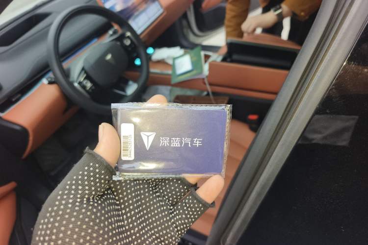 Used Deepal L07 2025 300Ultra with DeepBlue Intelligent Driving AD PRO Extended-Range Version Vehicle Key