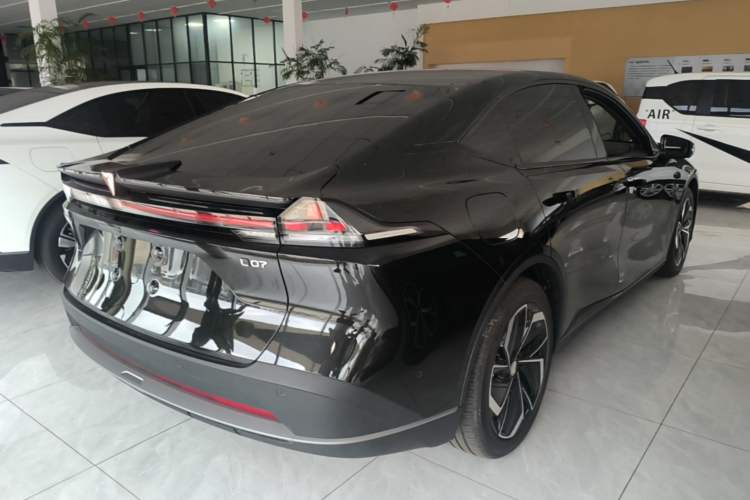 Used Deepal L07 2026 Model 550Ultra Huawei Qiankun ADS SE Edition Rear Right 45 Deg
