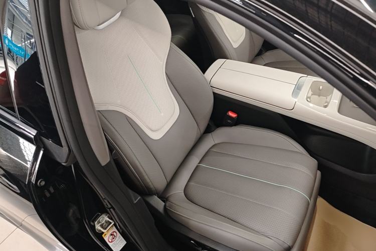Used Deepal L07 2026 Model 660Ultra Huawei Qiankun Intelligent Driving ADS SE Edition Right Front Seat