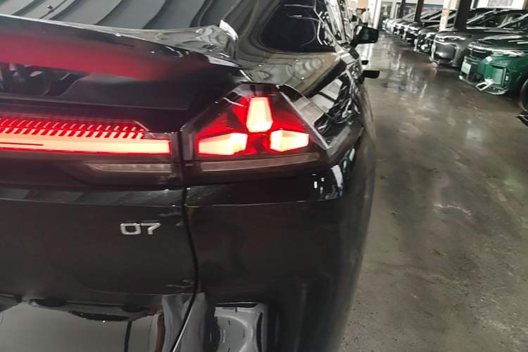 Used Deepal L07 2026 Model 240Ultra Huawei Qiankun ADS SE Edition Right Rear Taillight