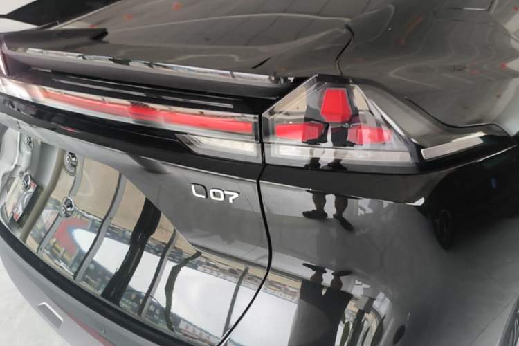 Used Deepal L07 2026 Model 550Ultra Huawei Qiankun ADS SE Edition Right Rear Taillight