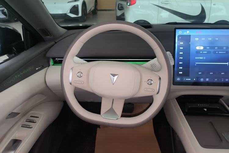 Used Deepal L07 2026 Model 550Ultra Huawei Qiankun ADS SE Edition Steering Wheel