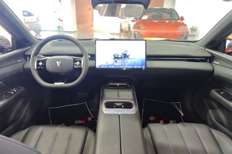 Used Deepal L07 2026 Model 550Ultra Huawei Qiankun ADS SE Edition Center Console
