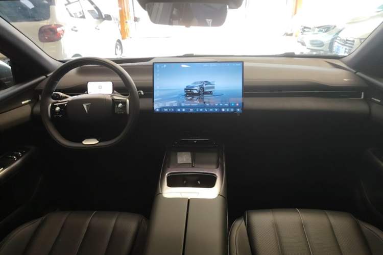Used Deepal L07 2026 Model 240Ultra Huawei Qiankun ADS SE Edition Center Console