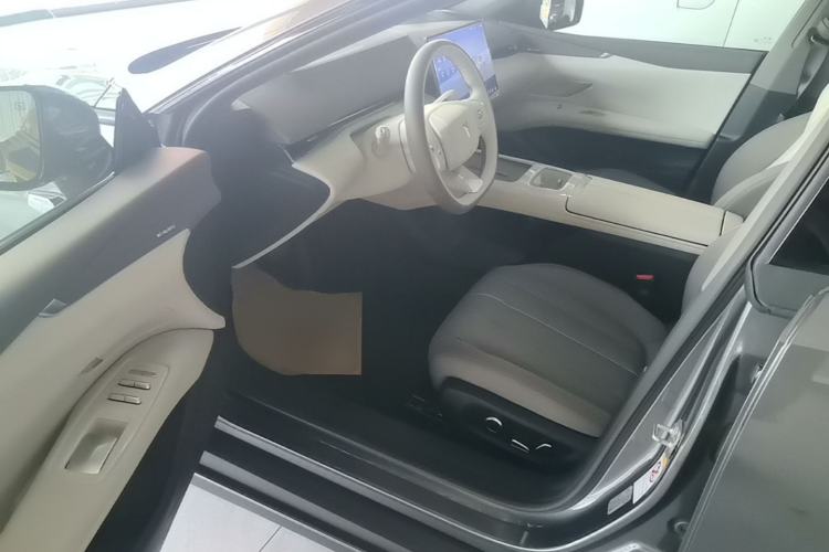 Used Deepal L07 2026 Model 550Ultra Huawei Qiankun ADS SE Edition Driver Seat