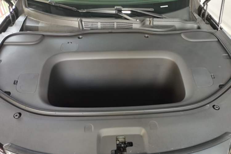 Used Deepal L07  Engine Bay