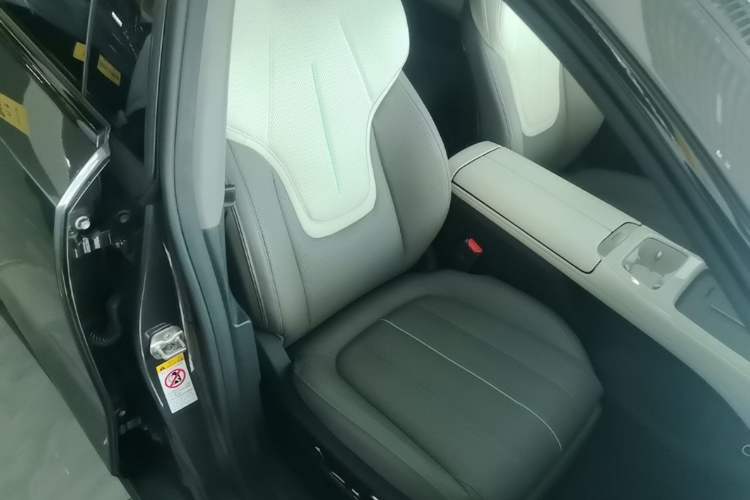 Used Deepal L07 2026 Model 550Ultra Huawei Qiankun ADS SE Edition Right Front Seat